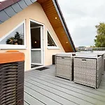 Findling Seestrasse26c * Börgerende-Rethwisch